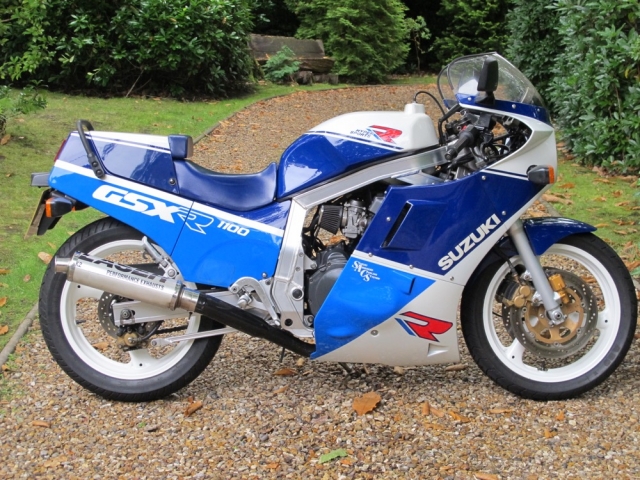 Suzuki GSXR 1100 Classic Super BikesClassic Super Bikes