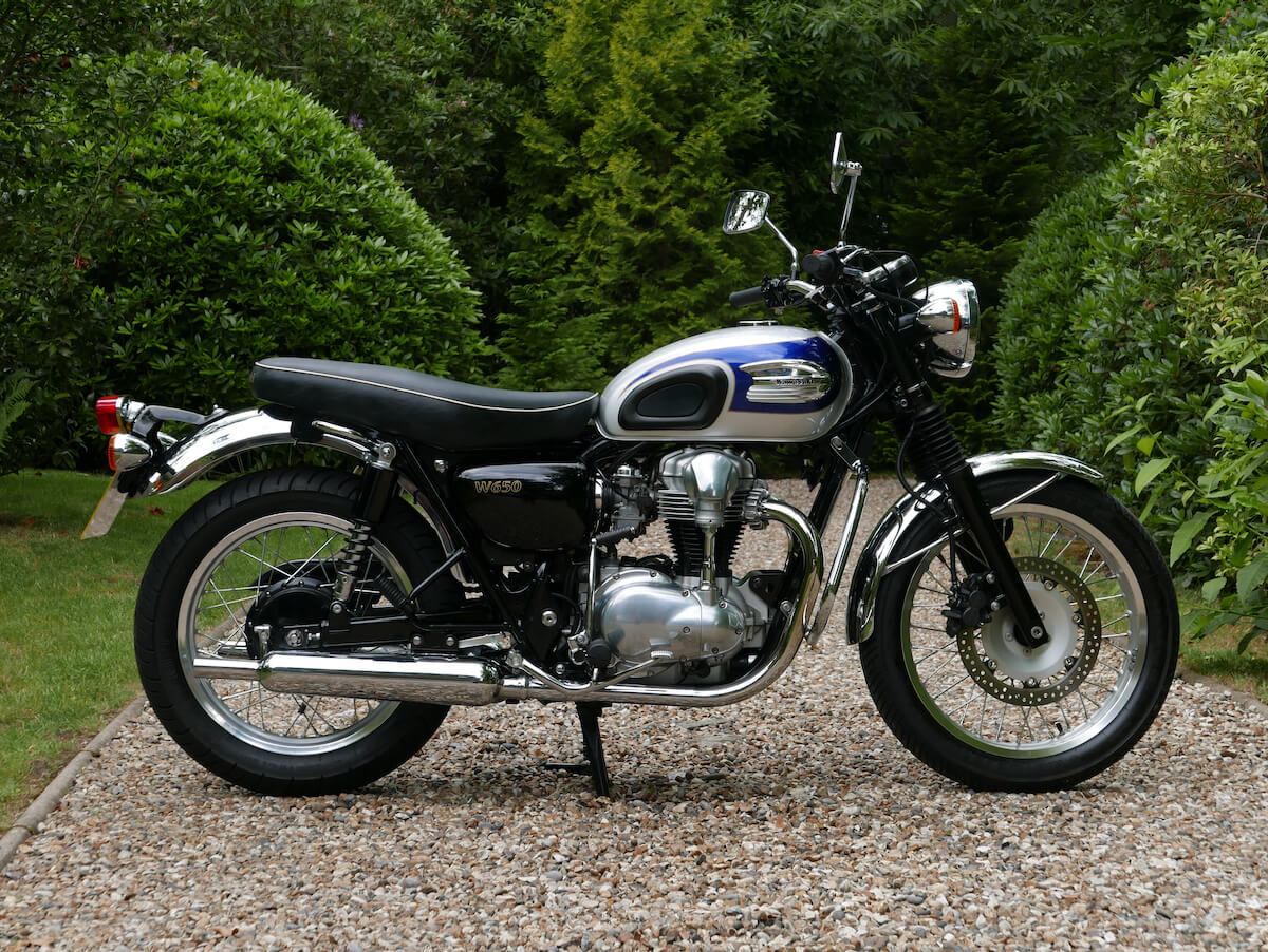 Kawasaki W650 - Classic Super BikesClassic Super Bikes