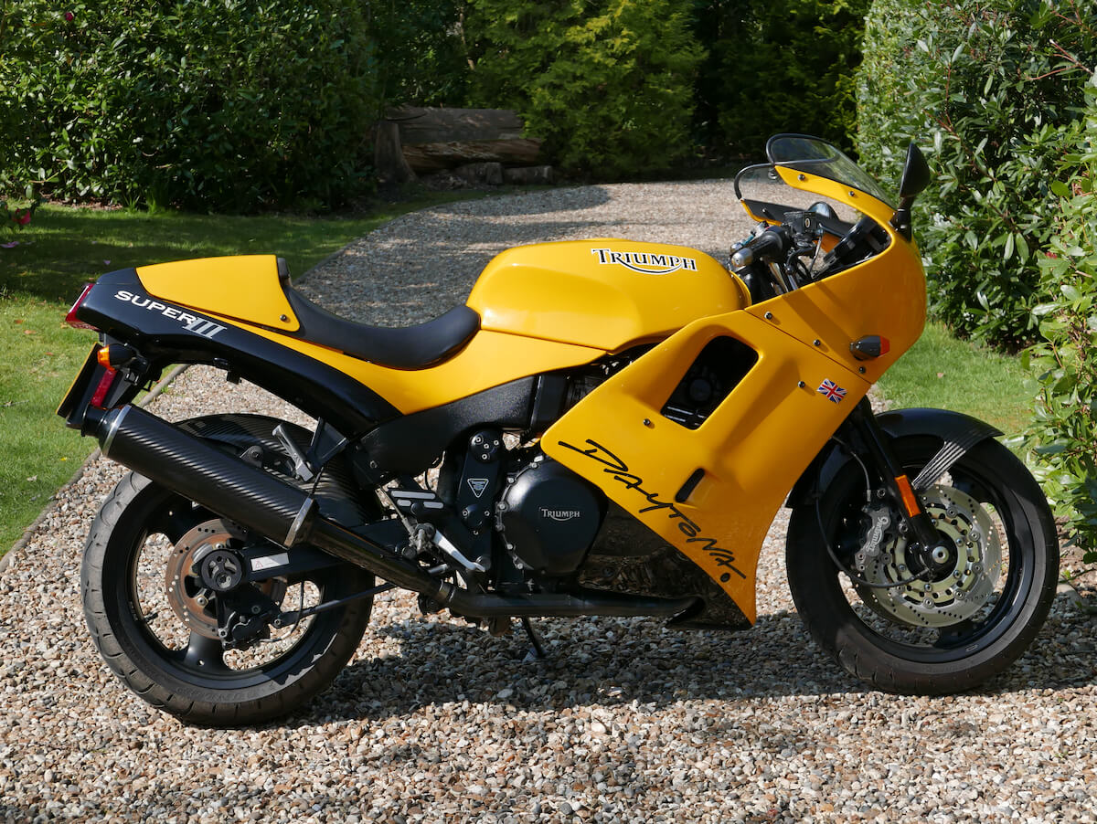 Triumph Daytona Super IIIClassic Super Bikes