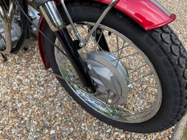 Triumph T150 Trident